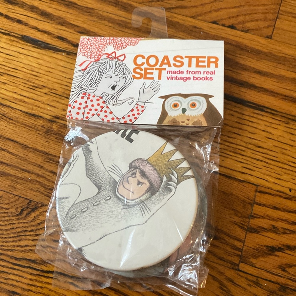 Vintage Book Coaster Set of 4 - Picture 1 of 2